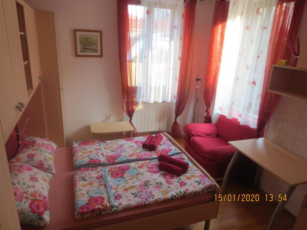 Apartments Vila Marija 伊佐拉 外观 照片