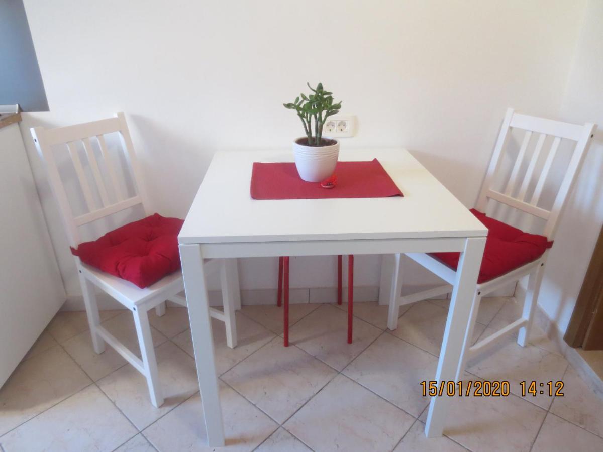 Apartments Vila Marija 伊佐拉 外观 照片
